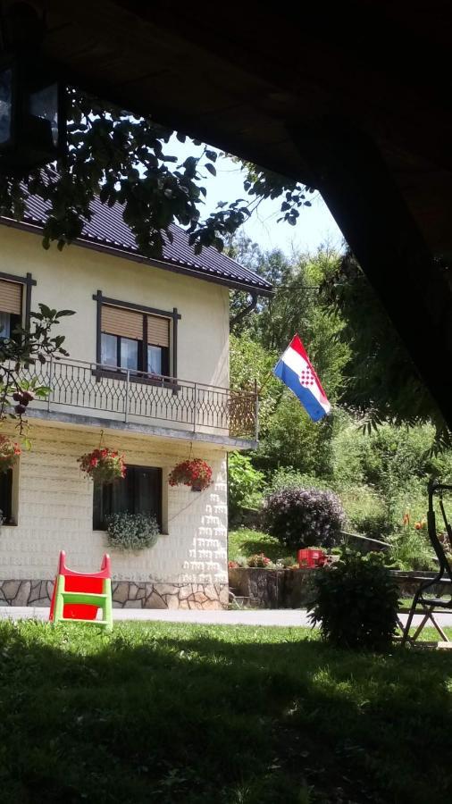Sokol Apartment Ogulin Exterior foto